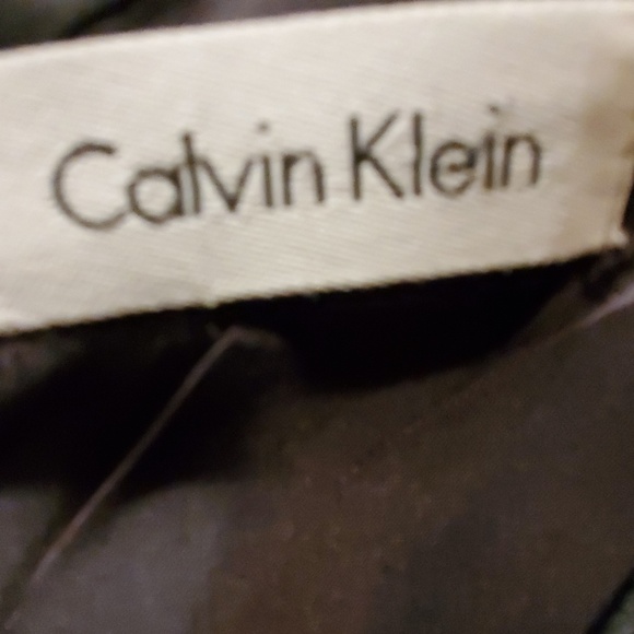 Calvin Klein - Picture 3 of 4